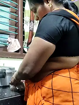 papukurty online show from April 4, 3:31 pm