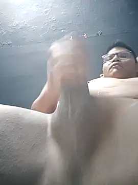 Snapshot of Teddybrocshow0011 chatting on September 8, 10:31 pm Teddybrocshow0011 online show from September 8, 10:31 pm