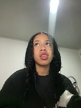 jadee8 online show from March 22, 2:37 am