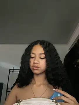 Snapshot of jadee8 chatting on July 12, 8:44 pm jadee8 online show from July 12, 8:44 pm
