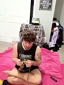 Snapshot of Kiami_Noara chatting on February 9, 8:24 pm Kiami Noara online show from February 9, 8:24 pm