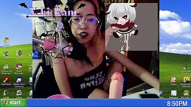 Snapshot of YukiRam chatting on May 6, 2:51 am YukiRam online show from May 6, 2:51 am