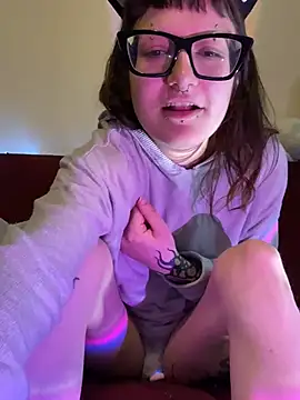 severingratty online show from April 8, 8:36 am