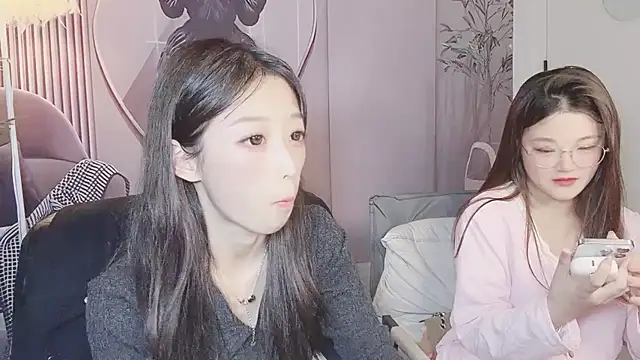 jiangjiang caicai online show from November 9, 4:00 am