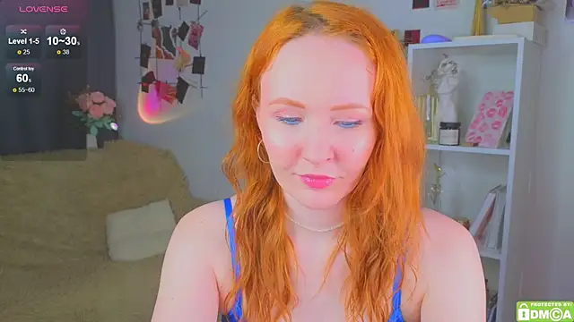 JoyceJones online show from October 15, 7:25 pm