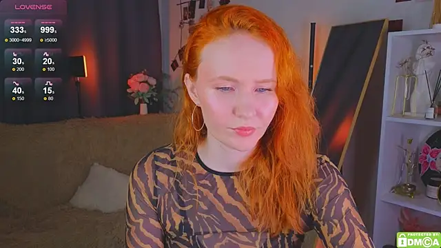 JoyceJones online show from November 23, 8:19 pm