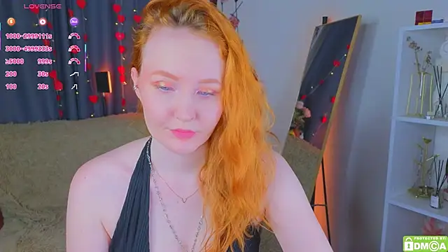 JoyceJones online show from June 21, 8:33 pm