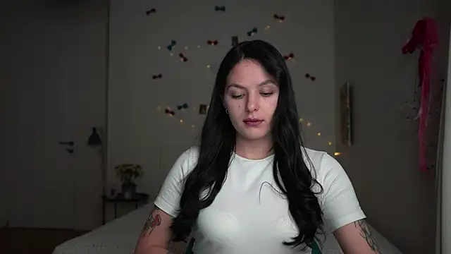 EwelynScott online show from January 9, 4:21 pm