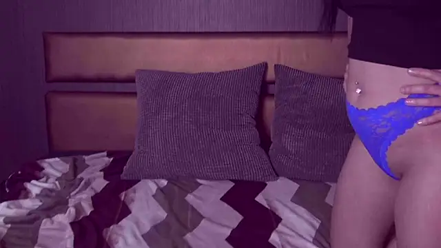 BustyBrunettes online show from February 23, 2:40 am