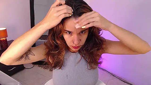 miascarlet 16 online show from January 13, 1:27 pm