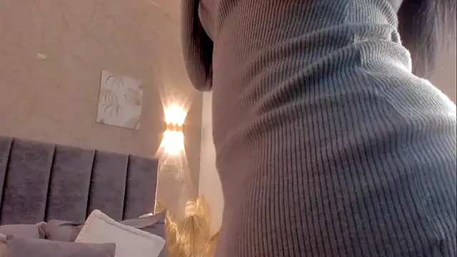 Lunaa bellaa online show from February 7, 7:28 pm