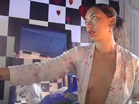 kendraof online show from November 22, 6:40 pm