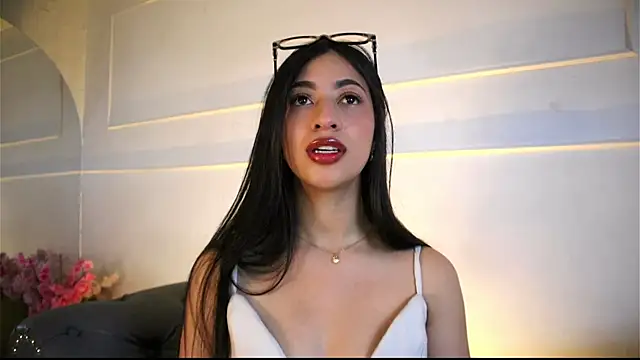 Snapshot of charlotterusso chatting on June 3, 12:41 pm charlotterusso online show from June 3, 12:41 pm