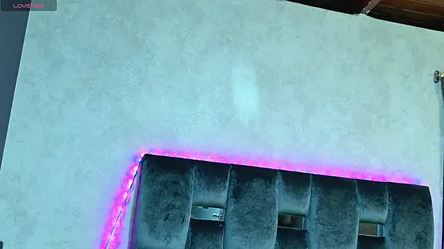 Taurito    online show from October 13, 6:13 am