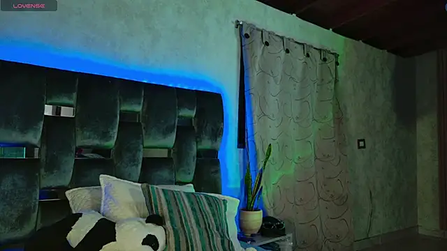 Taurito    online show from November 4, 5:17 am