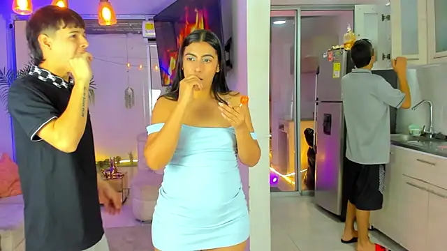 stangirls  online show from July 2, 9:43 pm