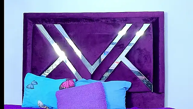 cuteeimy online show from November 19, 7:14 pm