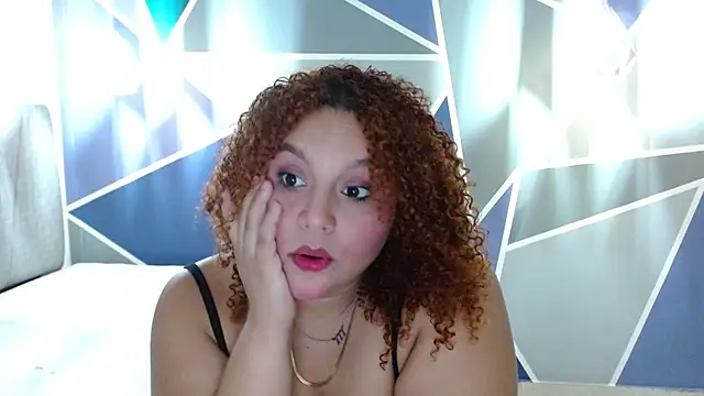 Snapshot of Yera_carey chatting on October 6, 11:35 pm Yera carey online show from October 6, 11:35 pm