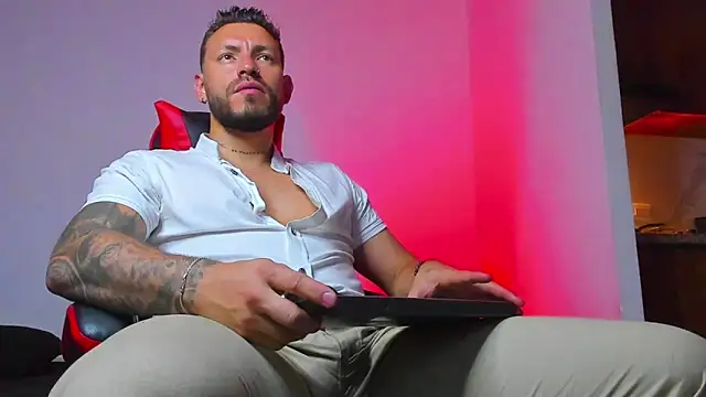 DIMITRI MASTEER online show from December 21, 4:30 am