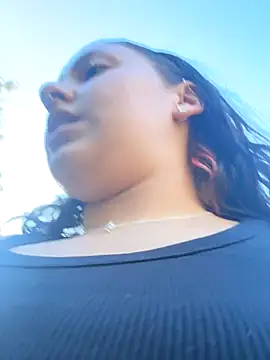 babykalirose online show from October 21, 8:31 pm