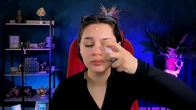 KimClarks  online show from January 9, 12:41 pm