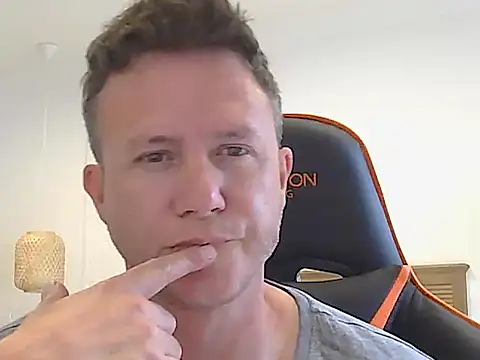 TroyDieselXXX online show from October 20, 6:36 am