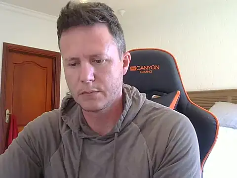 TroyDieselXXX online show from April 11, 7:45 am