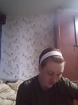 Snapshot of MoonIrene chatting on March 3, 4:35 pm MoonIrene online show from March 3, 4:35 pm