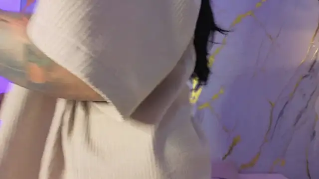 Scaarlettfox online show from March 17, 7:39 pm