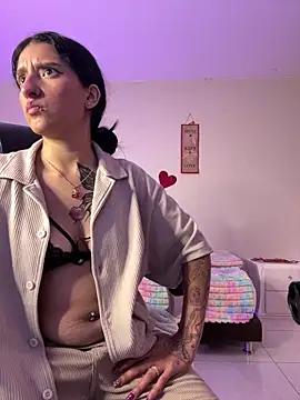 Scaarlettfox online show from April 7, 2:34 am