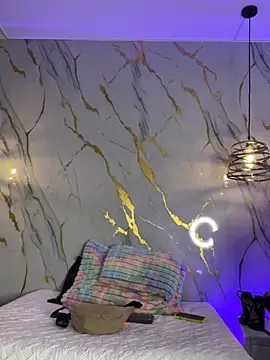 Scaarlettfox online show from April 7, 7:25 pm