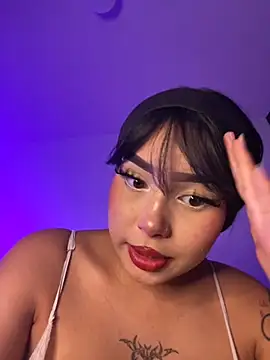 lucialauper  online show from October 18, 2:25 am