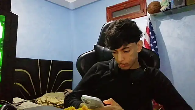 Dark DesireX online show from February 19, 9:33 pm