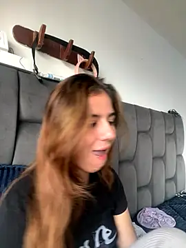 AllieYourGirl online show from November 6, 10:10 pm