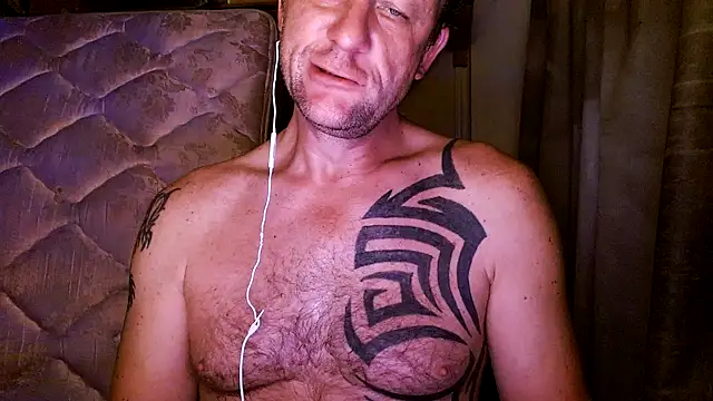 Snapshot of Yournaughty chatting on July 29, 6:33 am Yournaughty online show from July 29, 6:33 am