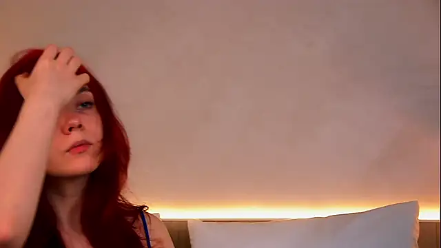Nora  Ray online show from May 15, 9:33 pm