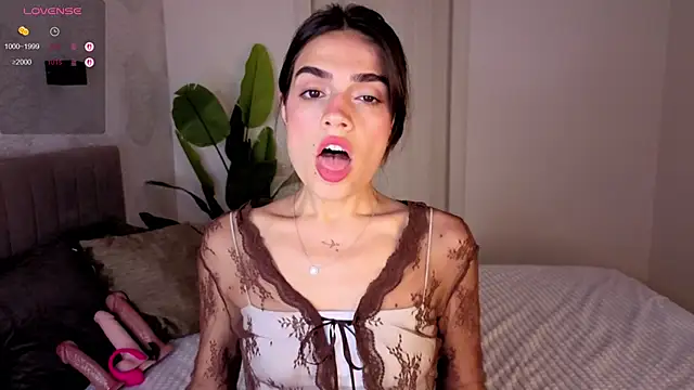 Snapshot of NIghtFloat chatting on September 13, 5:18 am NIghtFloat online show from September 13, 5:18 am