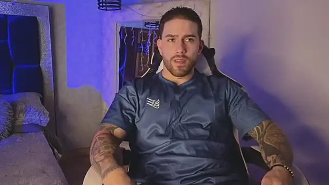 Ades Lowe online show from November 10, 7:35 pm