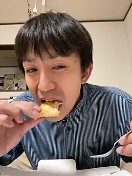 Snapshot of yuma0815 chatting on September 21, 11:56 am yuma0815 online show from September 21, 11:56 am