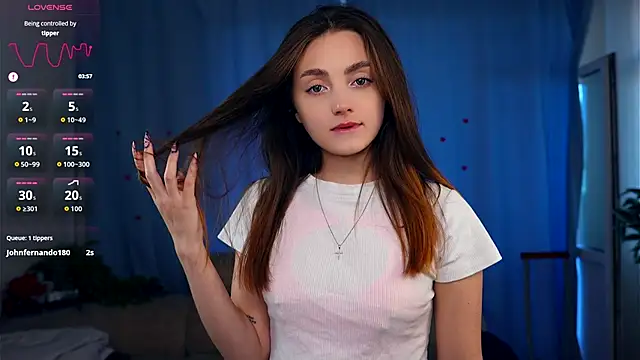 LoraDavi online show from September 10, 7:30 am