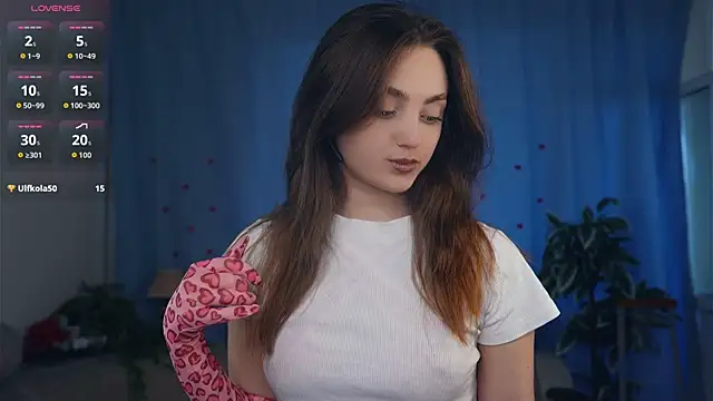 LoraDavi online show from September 12, 7:41 am