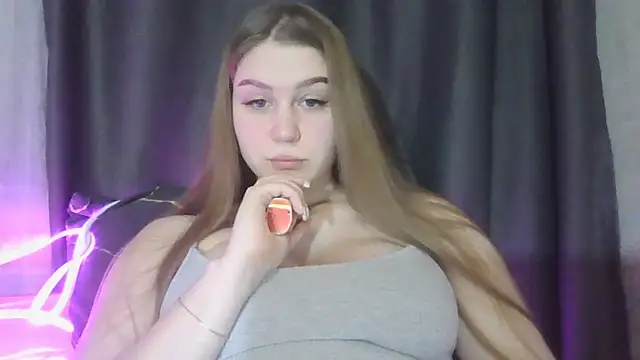 yourhoney Lola  online show from January 12, 3:39 pm