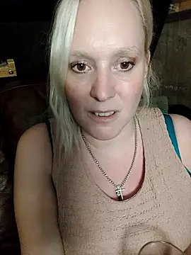 Bouncy-Bella28X online show from September 26, 9:41 pm