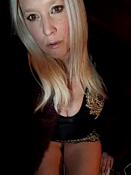 Bouncy-Bella28X online show from January 15, 10:46 pm