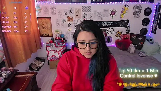 Cherry blush  online show from April 10, 9:41 pm