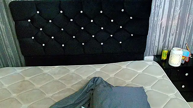 Alicee Moonn online show from March 5, 7:43 pm