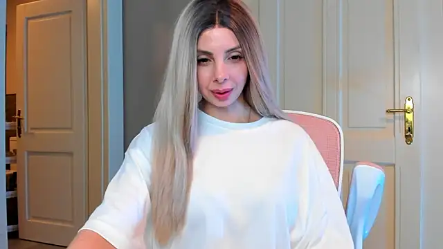 VelvetEliza online show from March 11, 9:10 pm