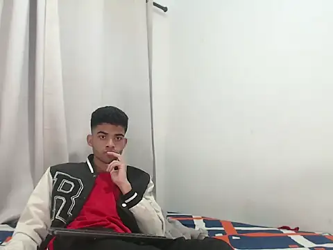 camillo beischel  online show from September 12, 7:25 pm