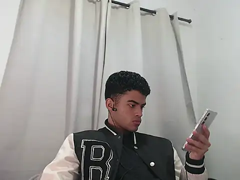 camillo beischel  online show from September 30, 7:41 pm