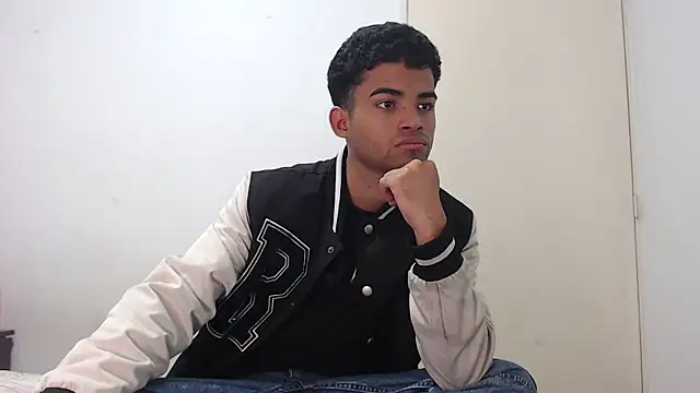 camillo beischel  online show from January 12, 6:46 pm